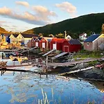 4 Person In Stonglandseidet-by Traum * Stonglandseidet